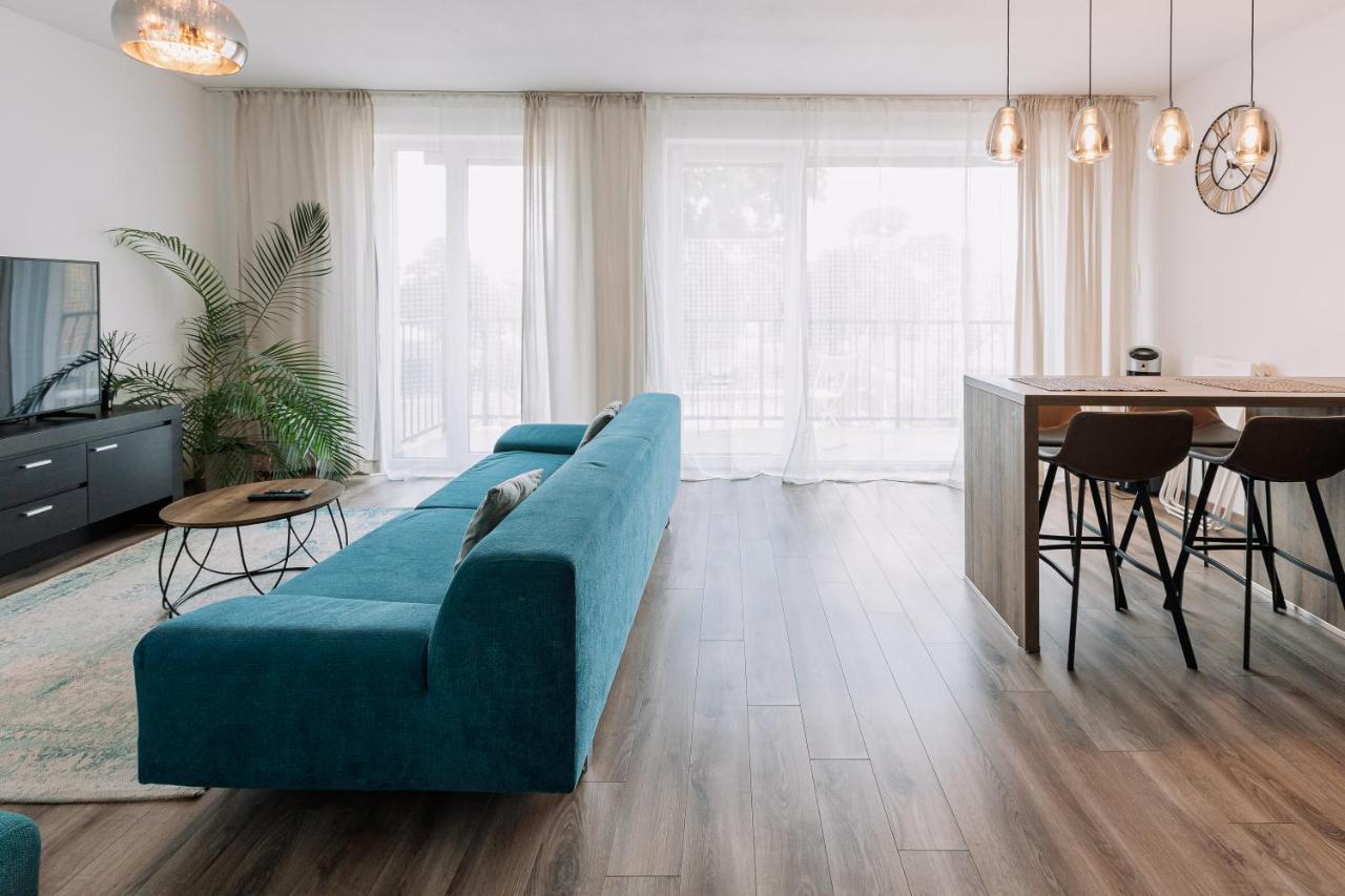 Revon Business Apartment سينيتش المظهر الخارجي الصورة